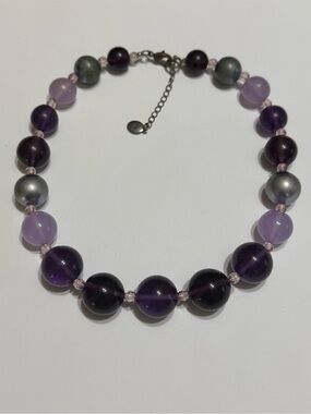 VINTAGE AVON BEADED NECKLACE
